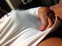 オナニー画像 男 2163番。てつの「たまってます」。サムネイル。